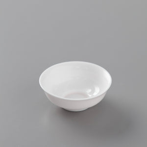 White porcelain filter stand, round bowl-shaped design with glossy finish for tea straining
