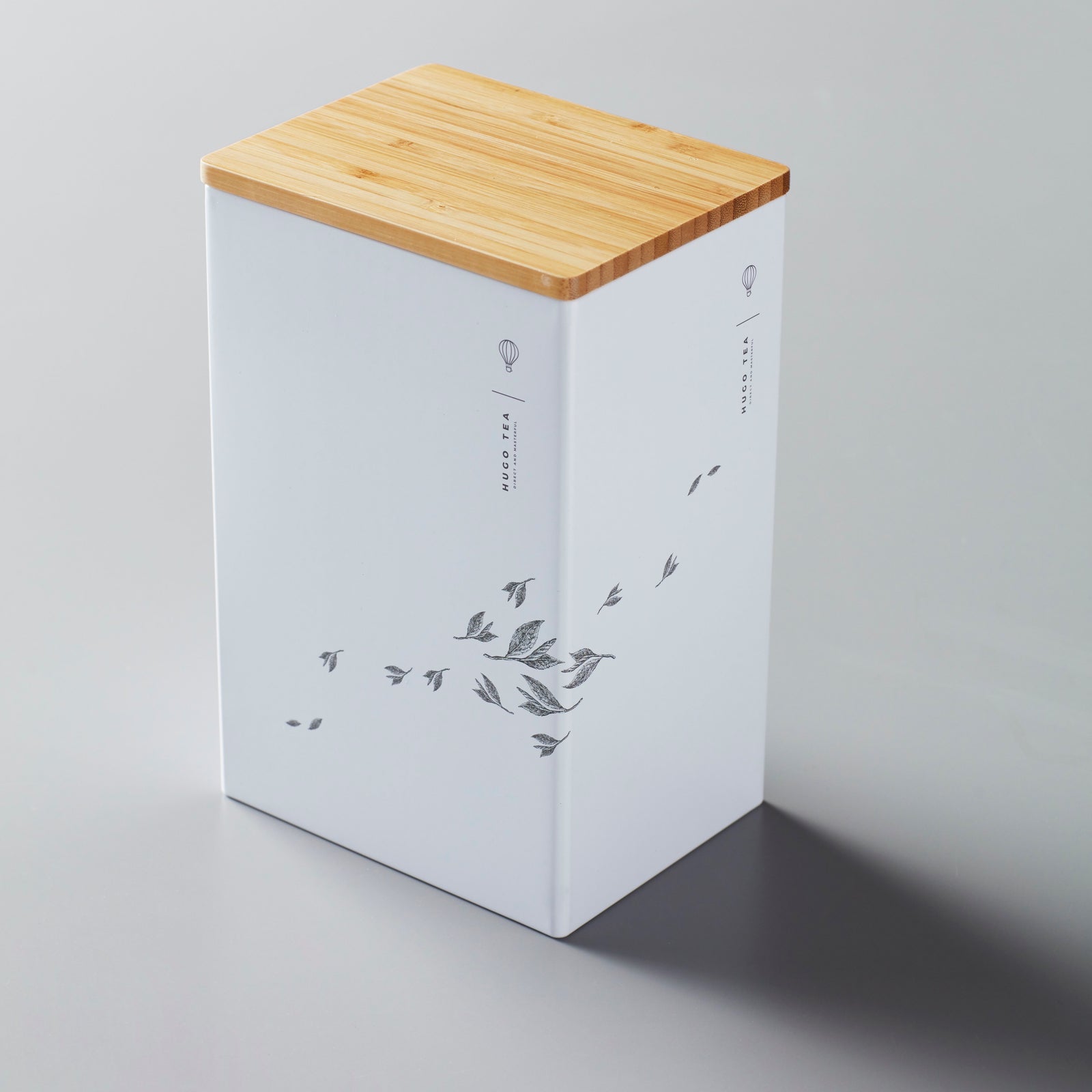 Storage Can MIYABI with bamboo lid and white body featuring minimalist bird design